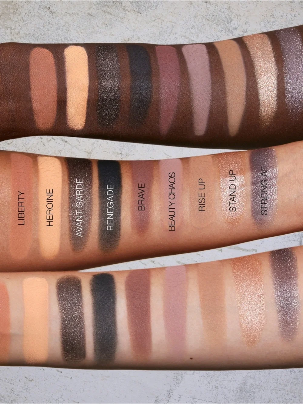 Huda Beauty PRETTY GRUNGE EYESHADOW PALETTE NEW